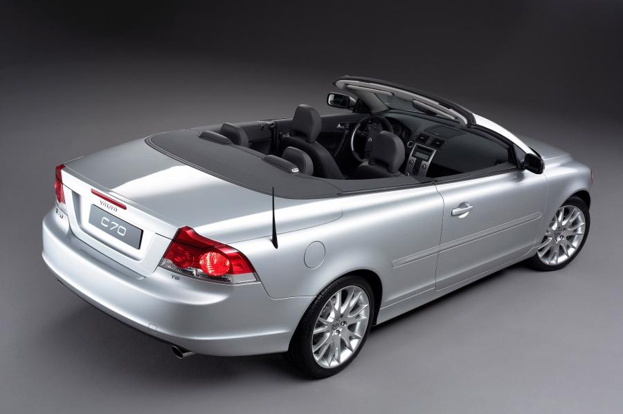  Volvo C70 T5 2005 года  (фото 38 из 93)